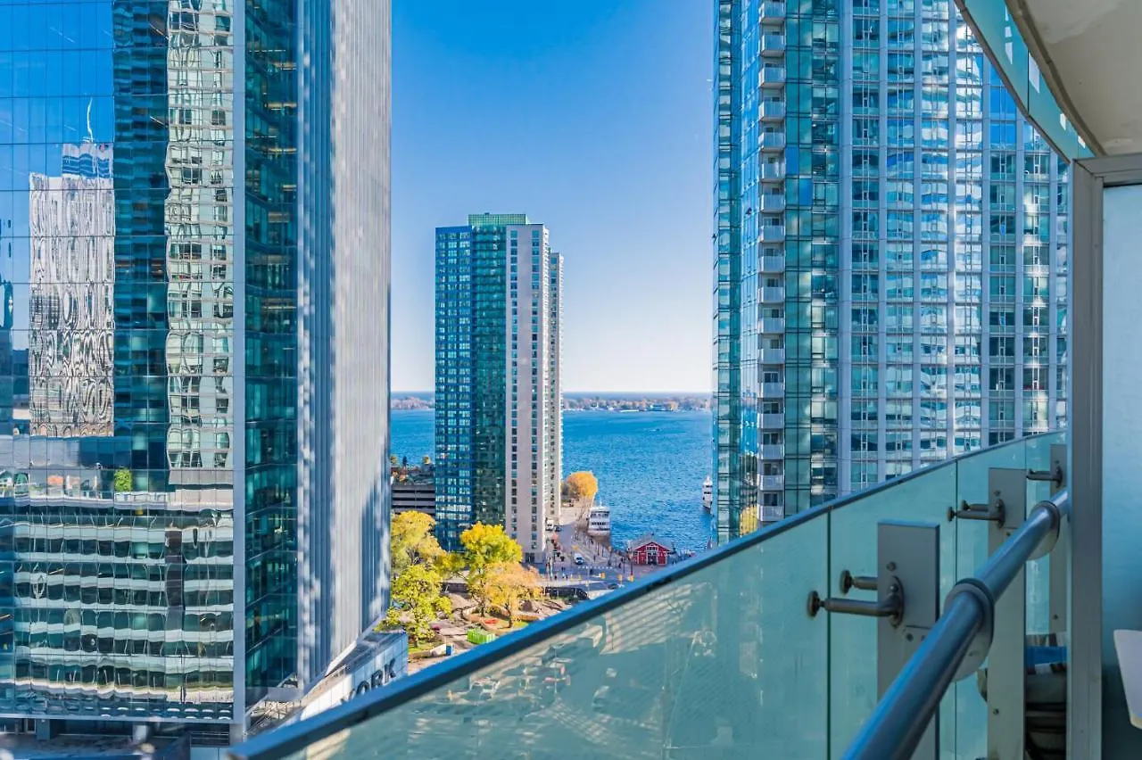 Downtown Suites Toronto Apartment