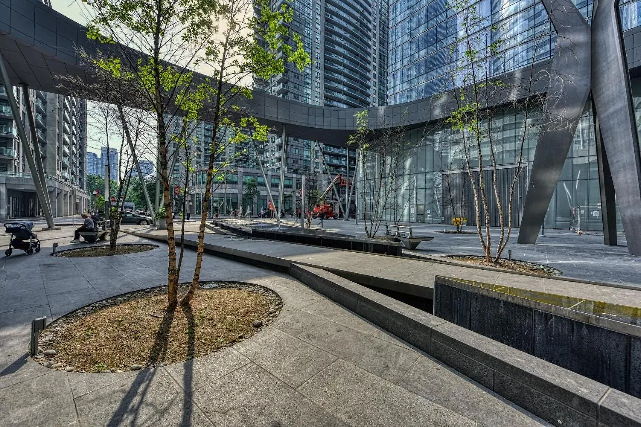 Downtown Suites Toronto Apartment