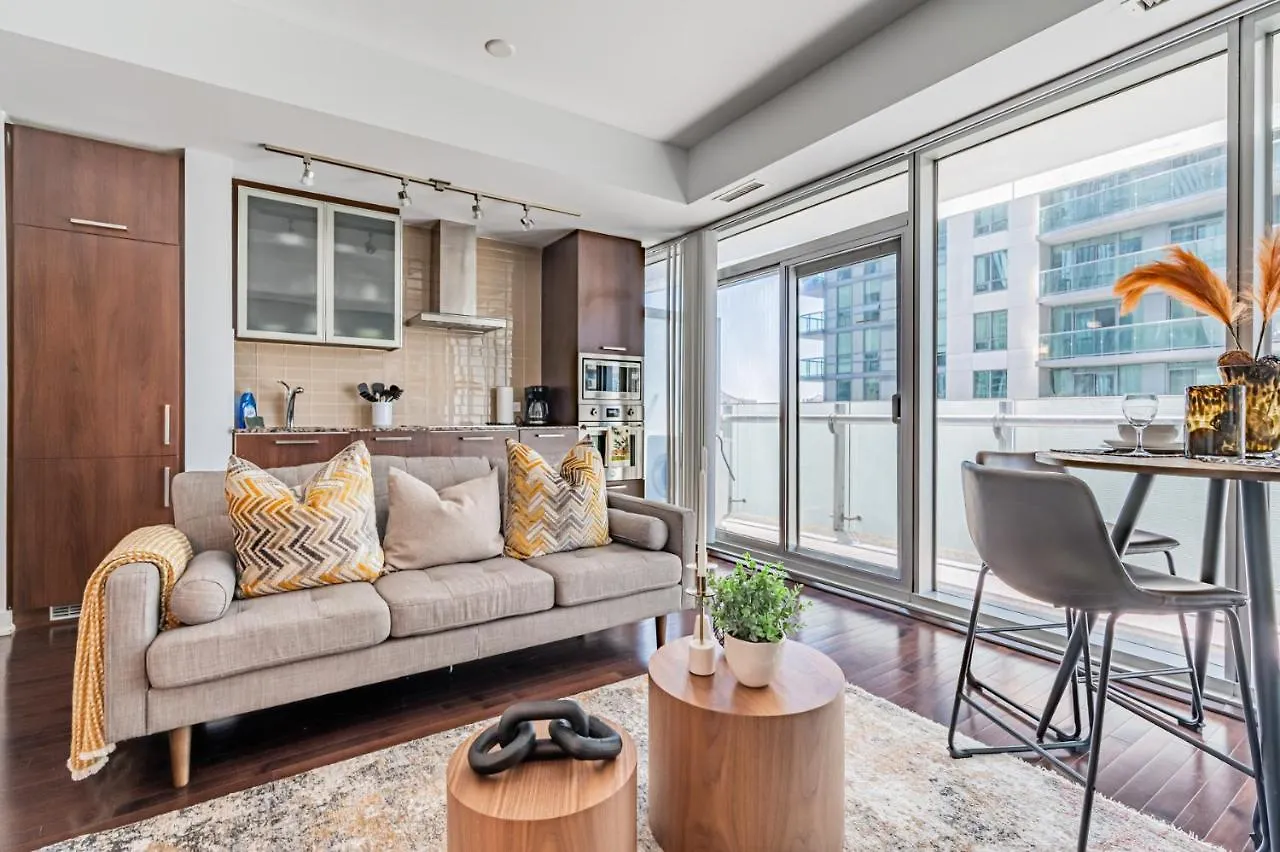 Downtown Suites Toronto Apartment