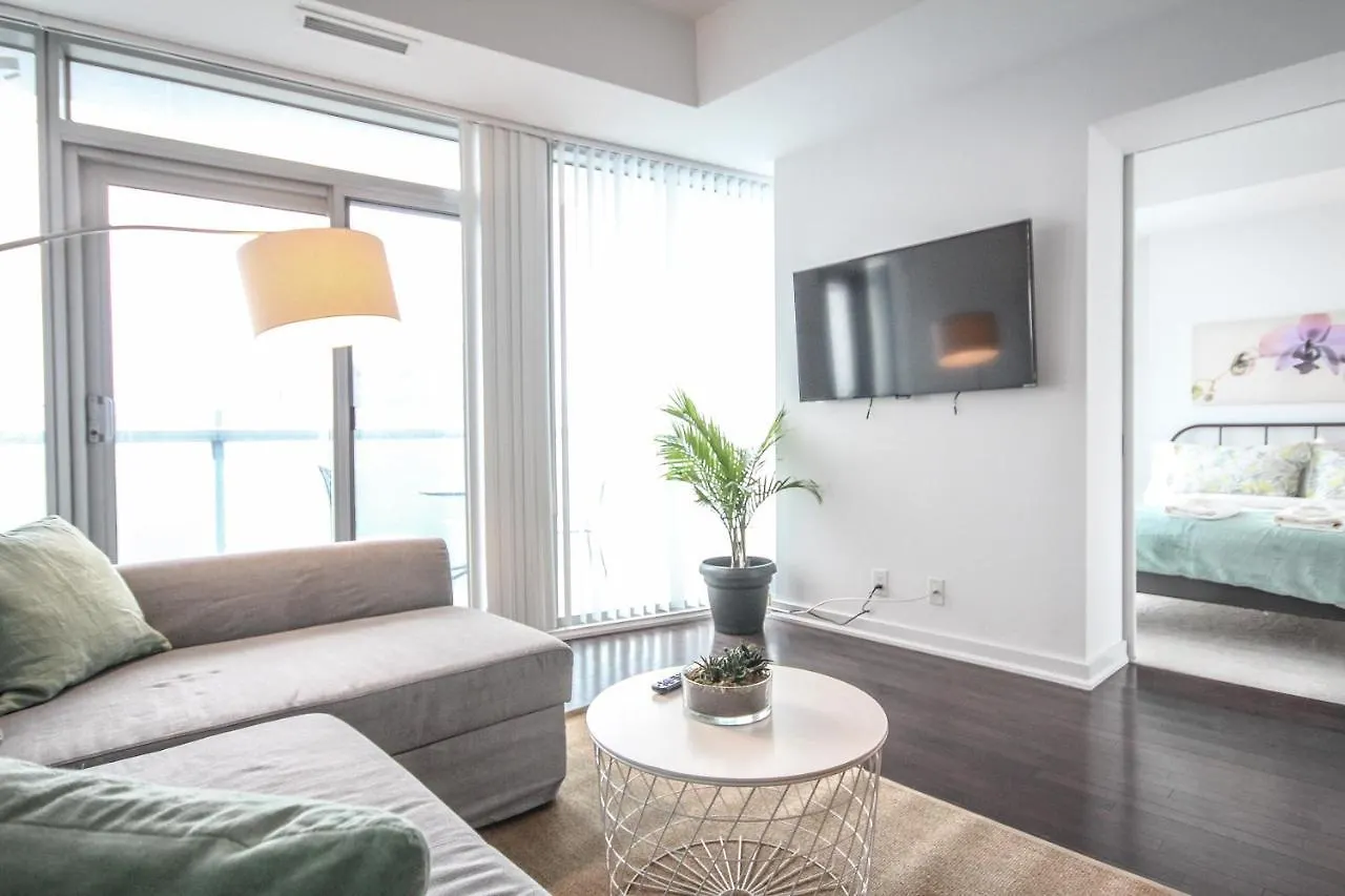 Downtown Suites Toronto Apartment